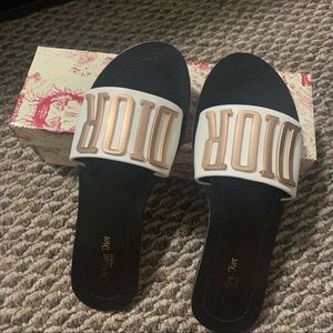 Dior sandals size 8